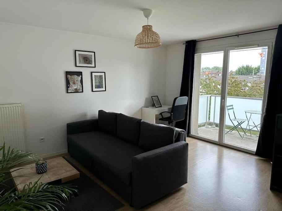 Appartement Proche Chu Avec Balcon Et Parking Lille Exterior photo