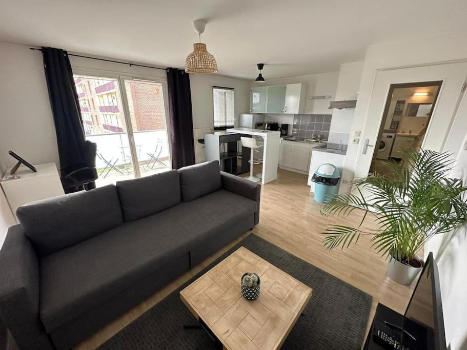 Appartement Proche Chu Avec Balcon Et Parking Lille Exterior photo